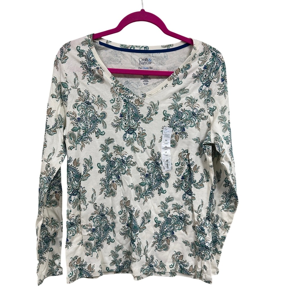 Croft & Barrow The Classic Tee Womens Medium Cream Paisley Long Sleeve V-Neck